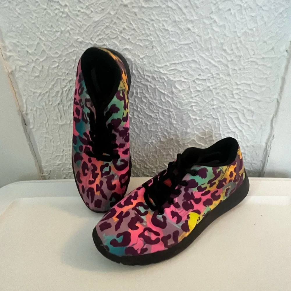 N/A vibrant sneakers